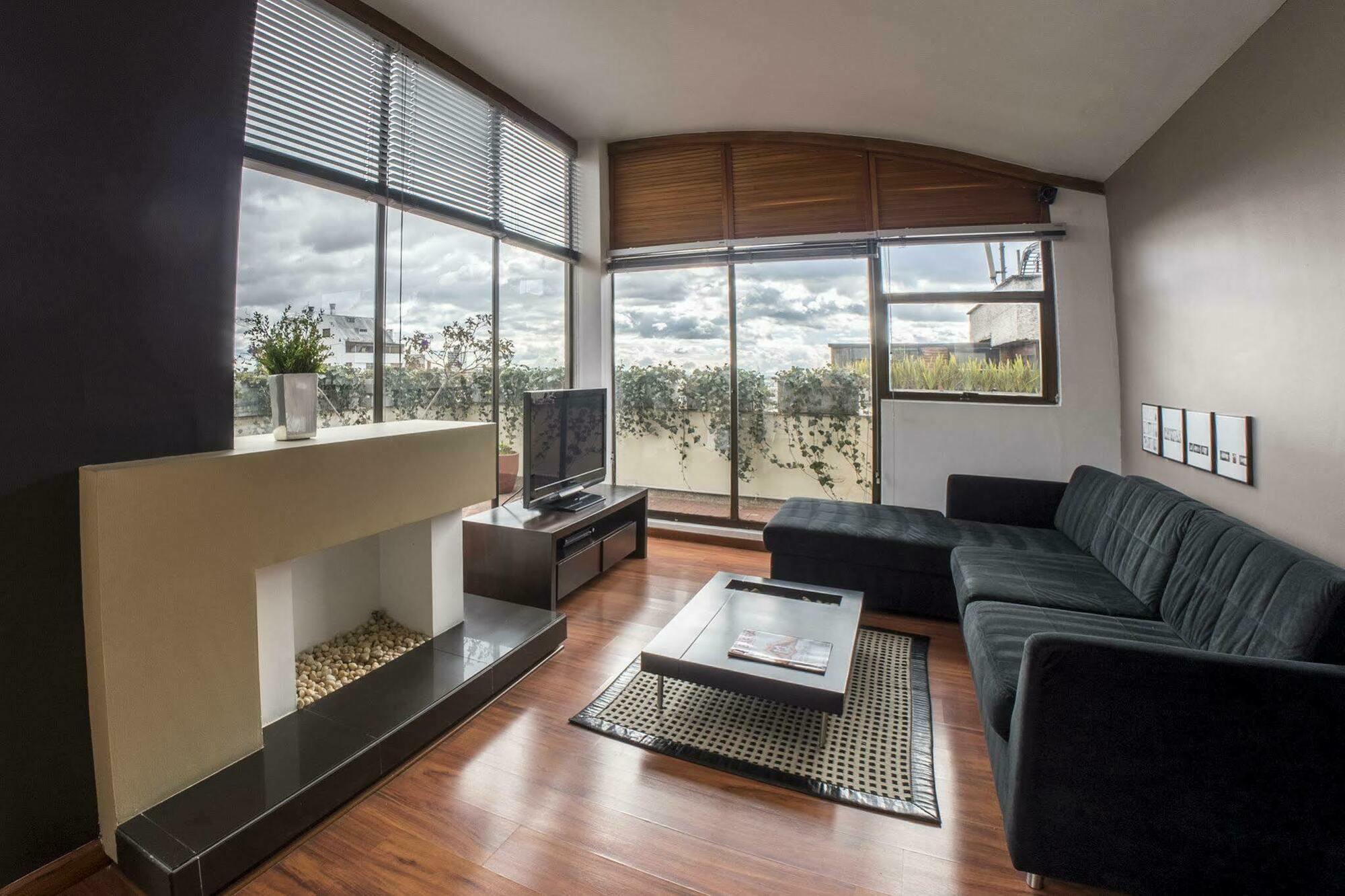 Hotel Lugano Suites โบโกตา ภายนอก รูปภาพ