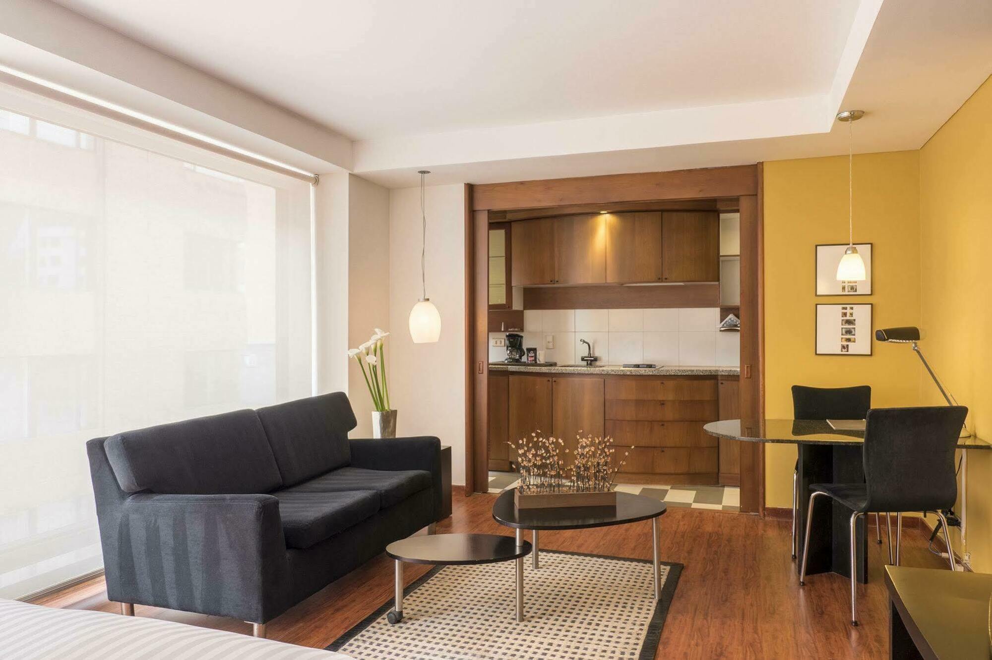 Hotel Lugano Suites โบโกตา ภายนอก รูปภาพ